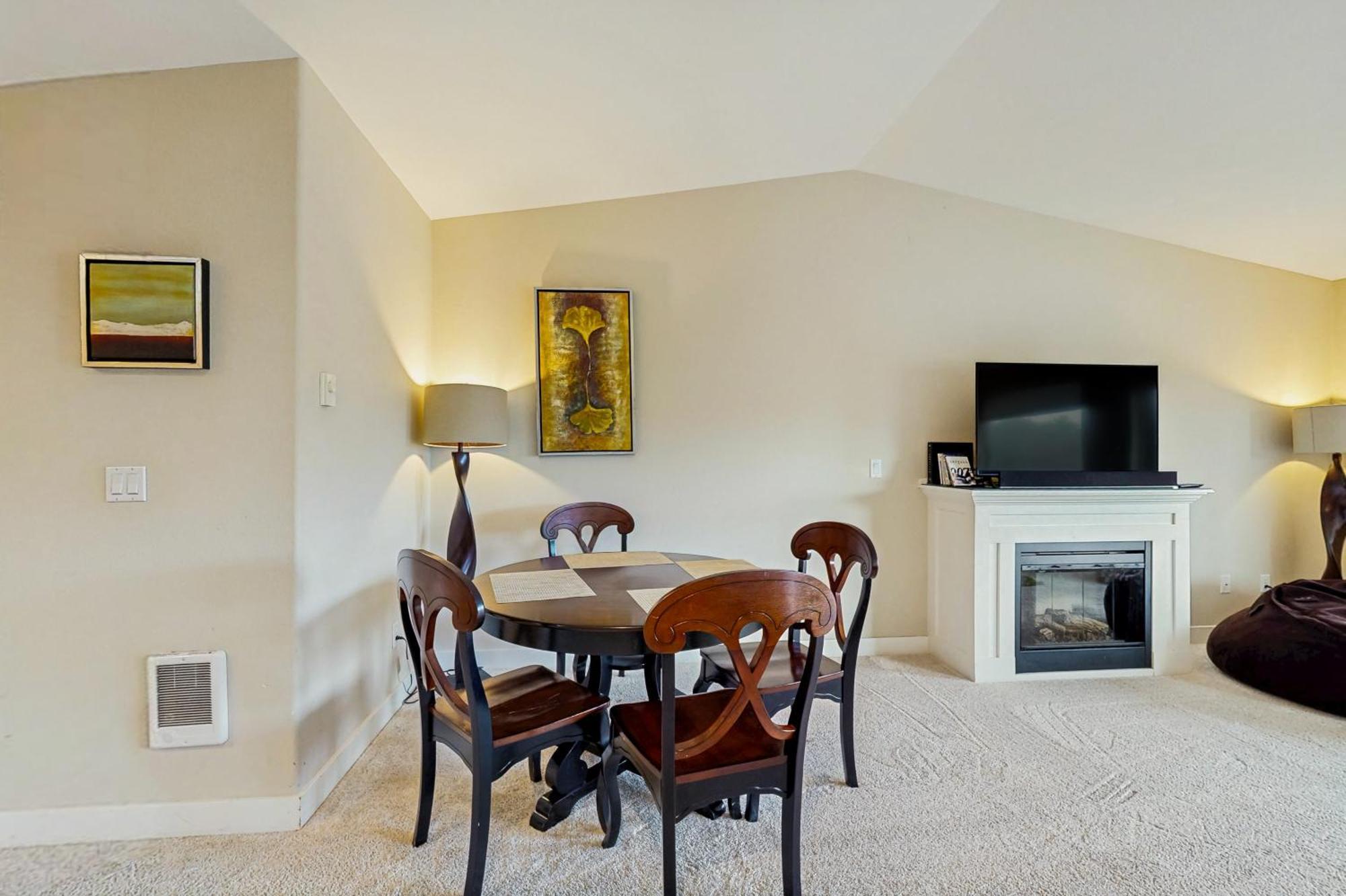 Lighthouse Views Apartment Westport Exterior photo